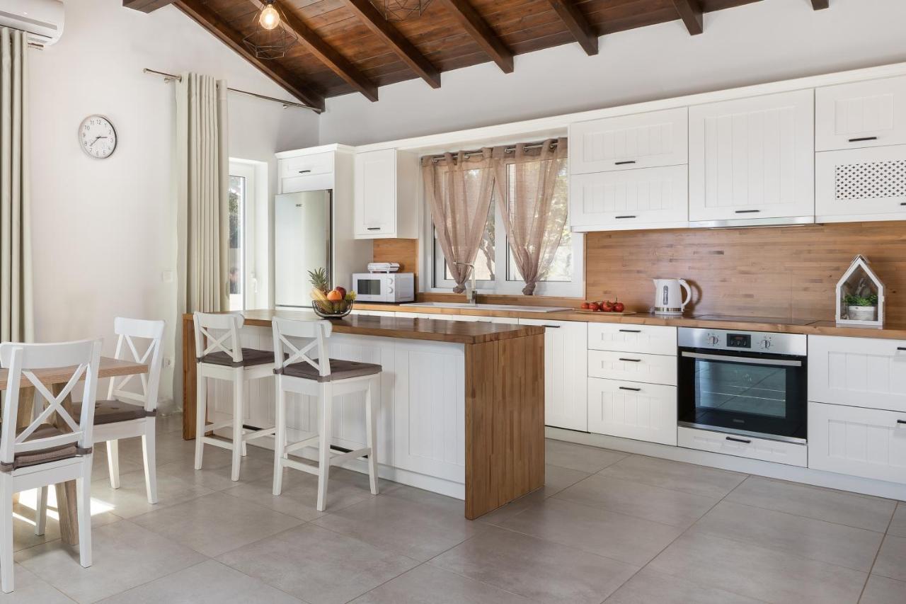Alonaki Bay Villa Halikounas